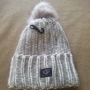 Light Gray and White  UGG Pom Pom Beanie Hat